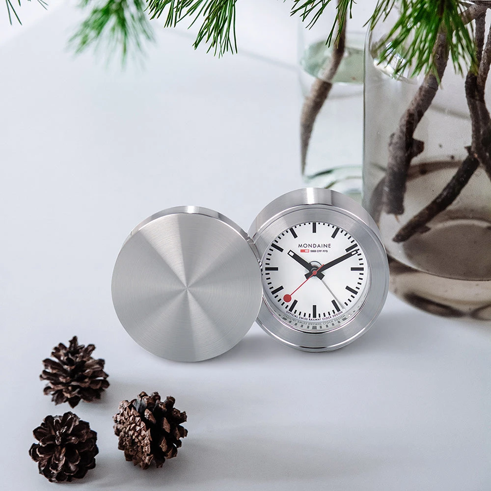 Mondaine MSM64410 Travel Alarm Clock 5 Mondaine MSM64410 Travel Alarm Clock - Image 5