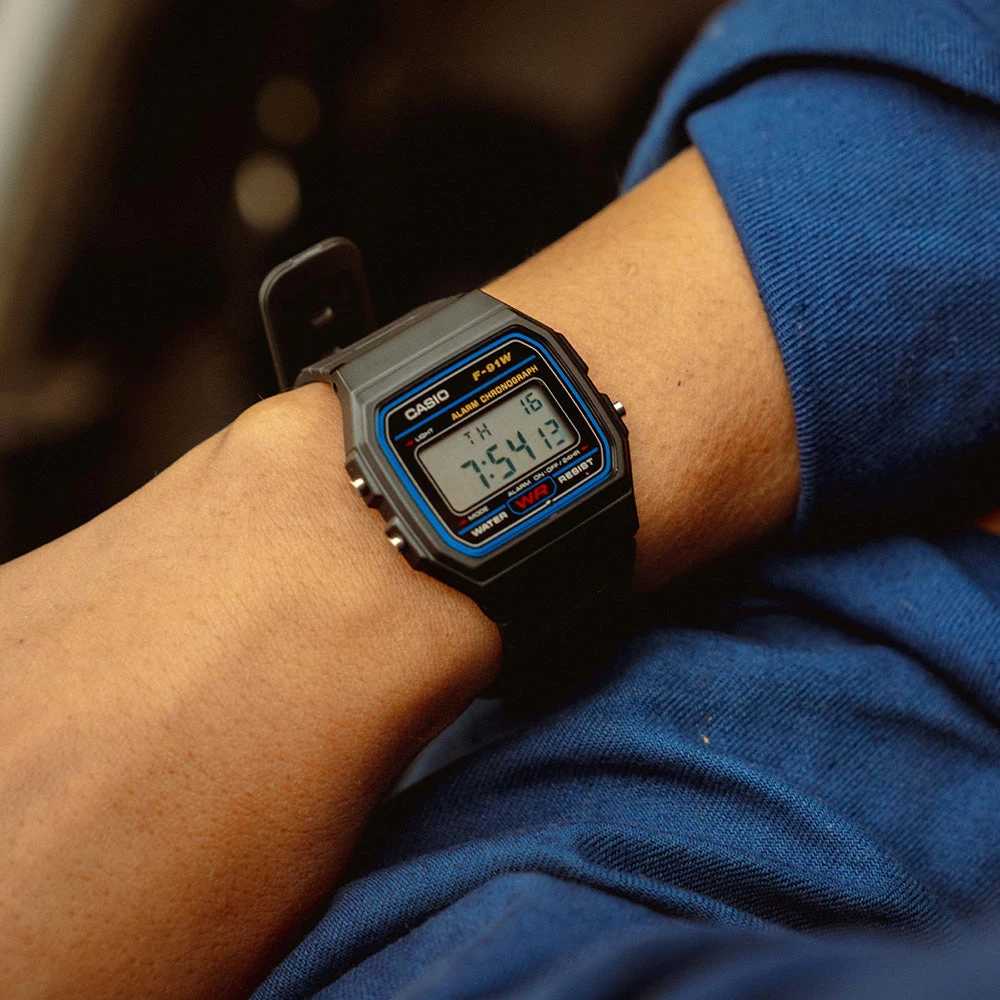 Casio Standard F91W-1 Digital 4 Casio Standard F91W-1 Digital - Image 4